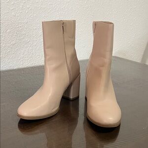 Elegant Beige Ankle Boots